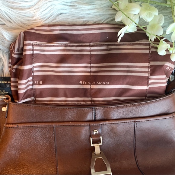 Etienne Aigner Shoulder Handbag ❤️ - Picture 4 of 7